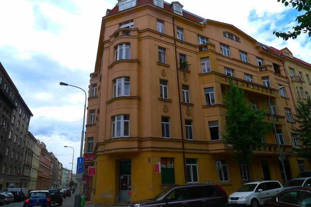 Cozy Modest Room For 2 Or 3 Persons Praga Zewnętrze zdjęcie